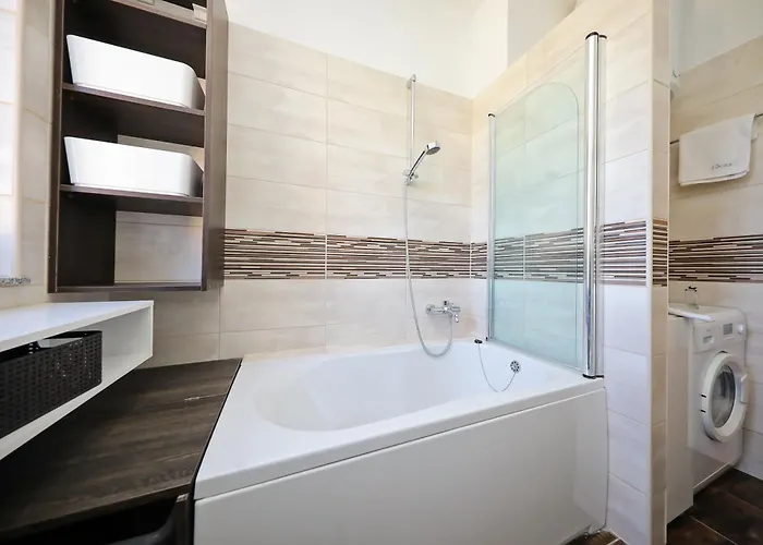 Caisa Classic Beachfront Apartament Zadar