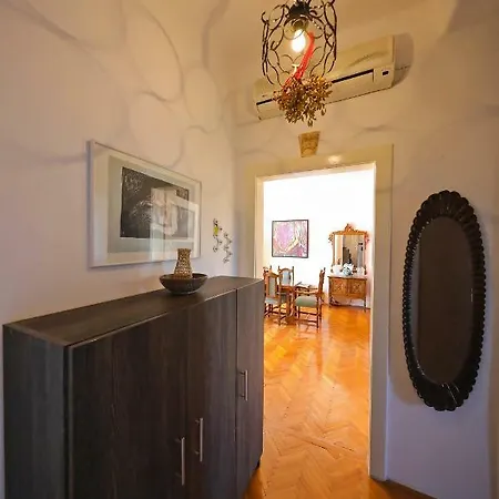 Apartment Caisa Classic Beachfront *